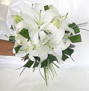 Bouquet Sposa Lilium.Bouquet E Torta Scelti Ricevimento Di Nozze Forum Matrimonio Com